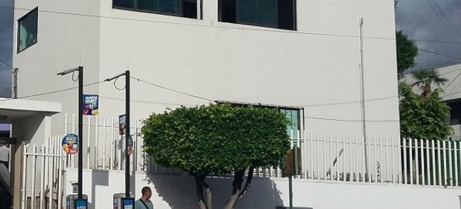 Anuncian trabajadores de FGE que podrían realizar paro en todas las áreas, este miércoles