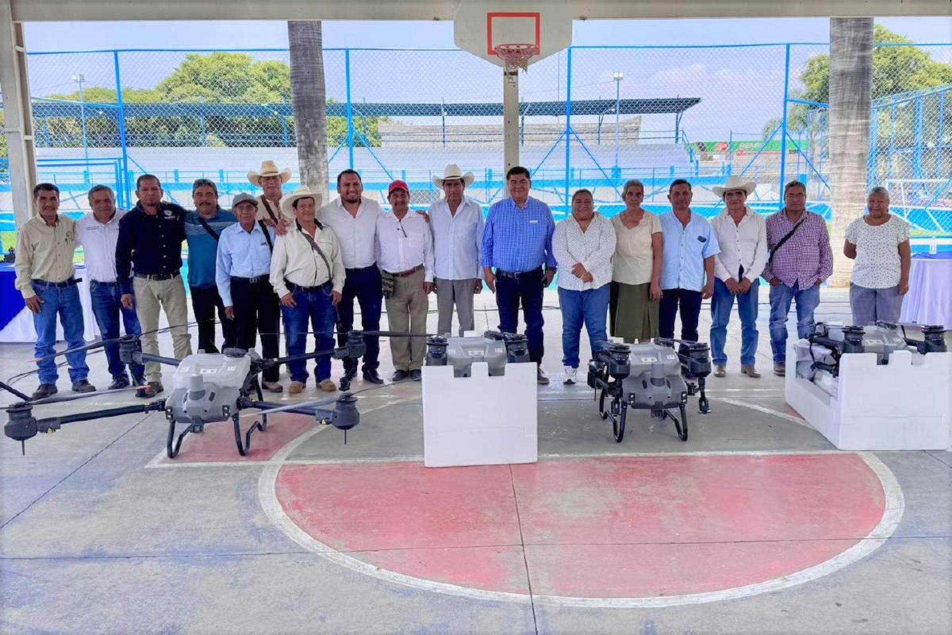 Incorporan cuatro drones para labores agrícolas en Yecapixtla