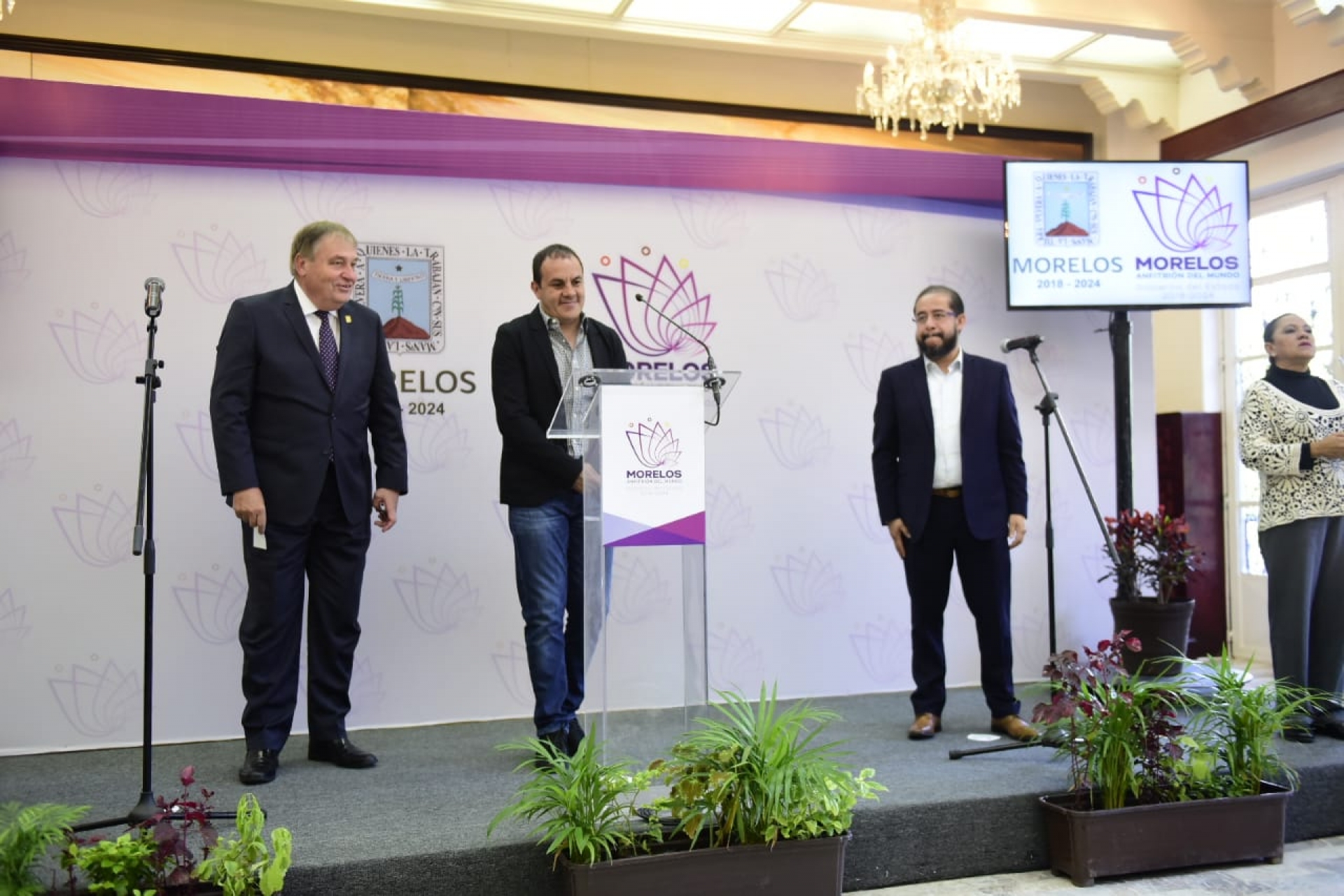 Presentan a Hugo Eric Flores como delegado de programas para el desarrollo