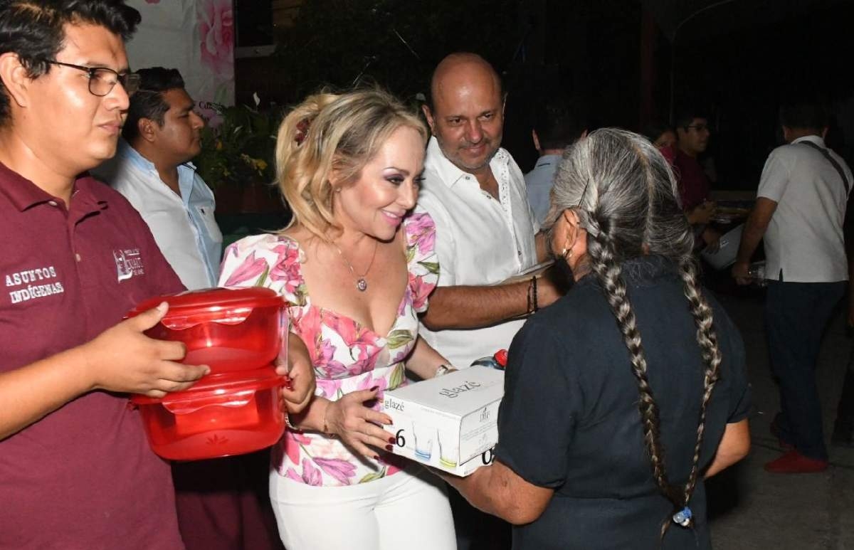 Celebran autoridades municipales Día de la Madre en Tetelcingo