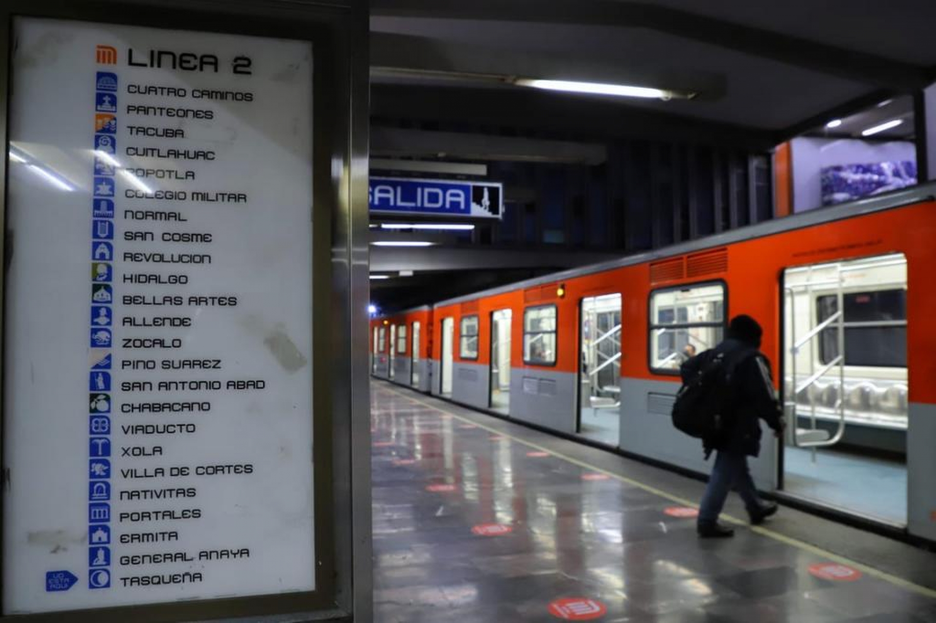 Línea 2 del Metro de la CDMX retoma operaciones