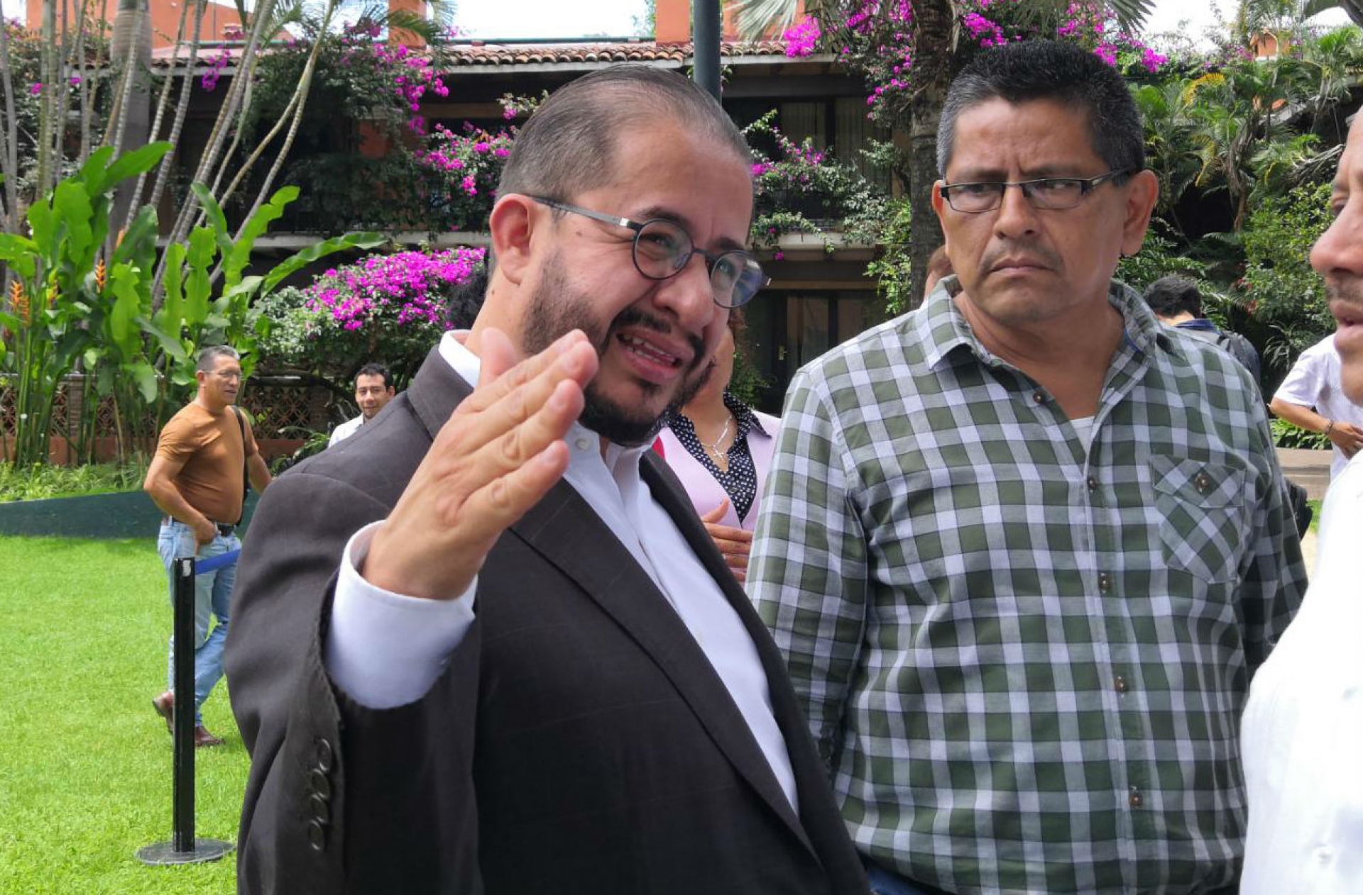Se ha buscado diálogo con inconformes de 'Jóvenes construyendo el futuro': Hugo Flores