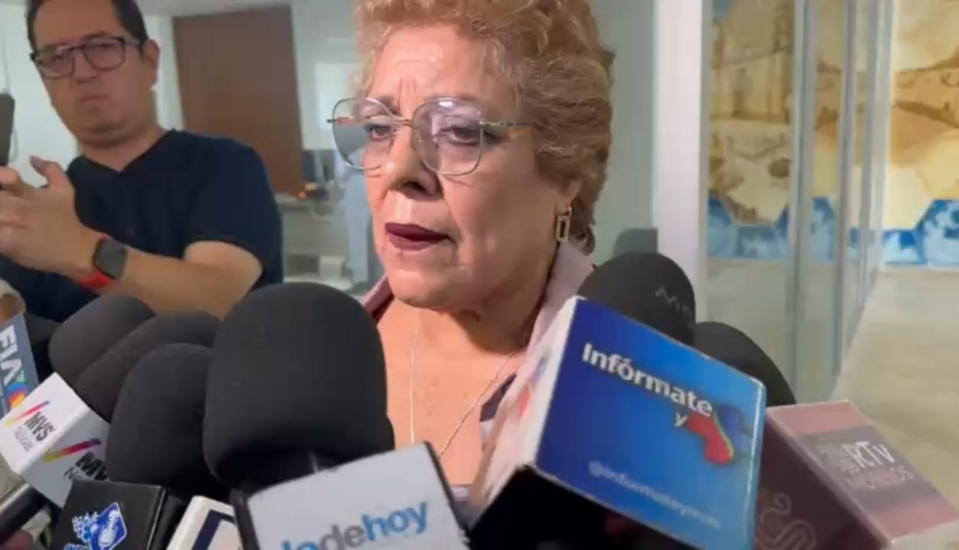 Al menos 20 escuelas en Morelos carecen de techumbre; alumnos toman clases bajo el sol