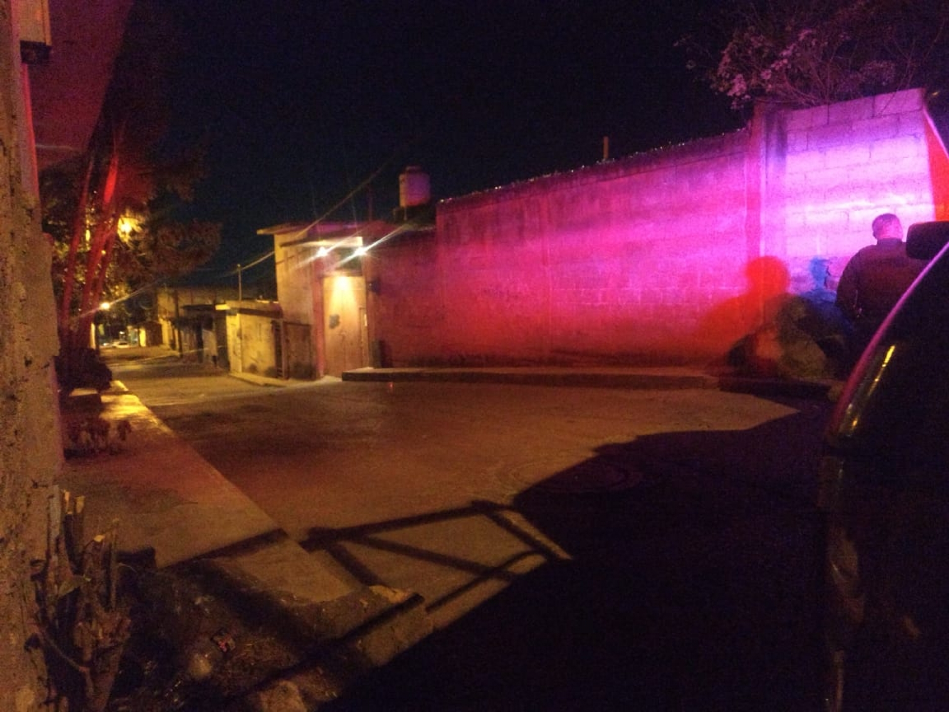 Disparan y hieren a un hombre en Ahuatepec