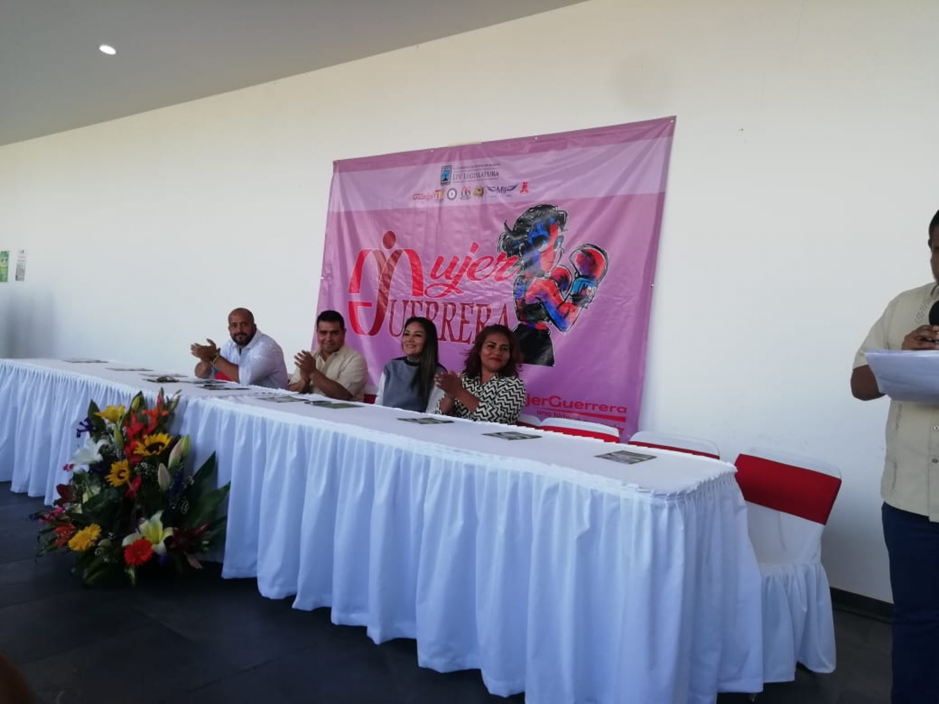 Realizan foro 'Mujer Guerrera' en el Congreso del estado