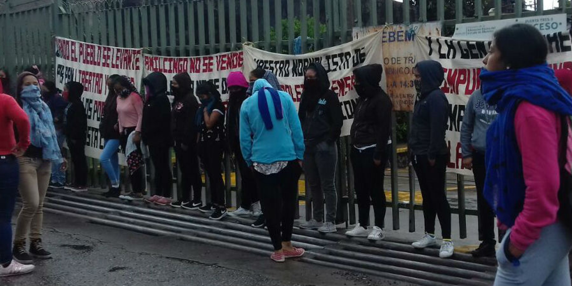 Duró dos horas toma del IEBEM