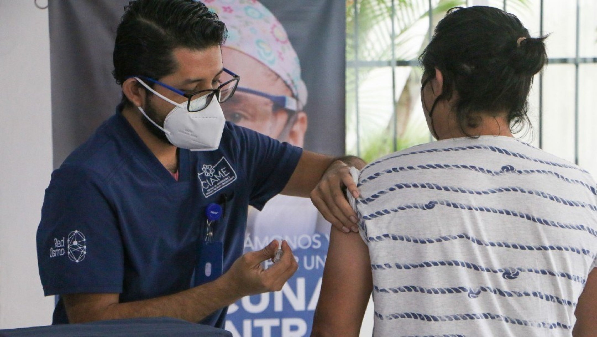 Comienza capacitación de personal que aplicará vacuna COVID en México