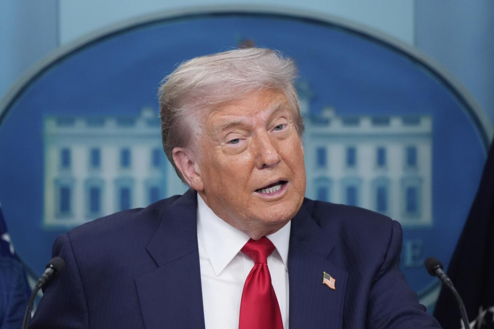 'México hace lo que nosotros le decimos que haga', asegura Trump