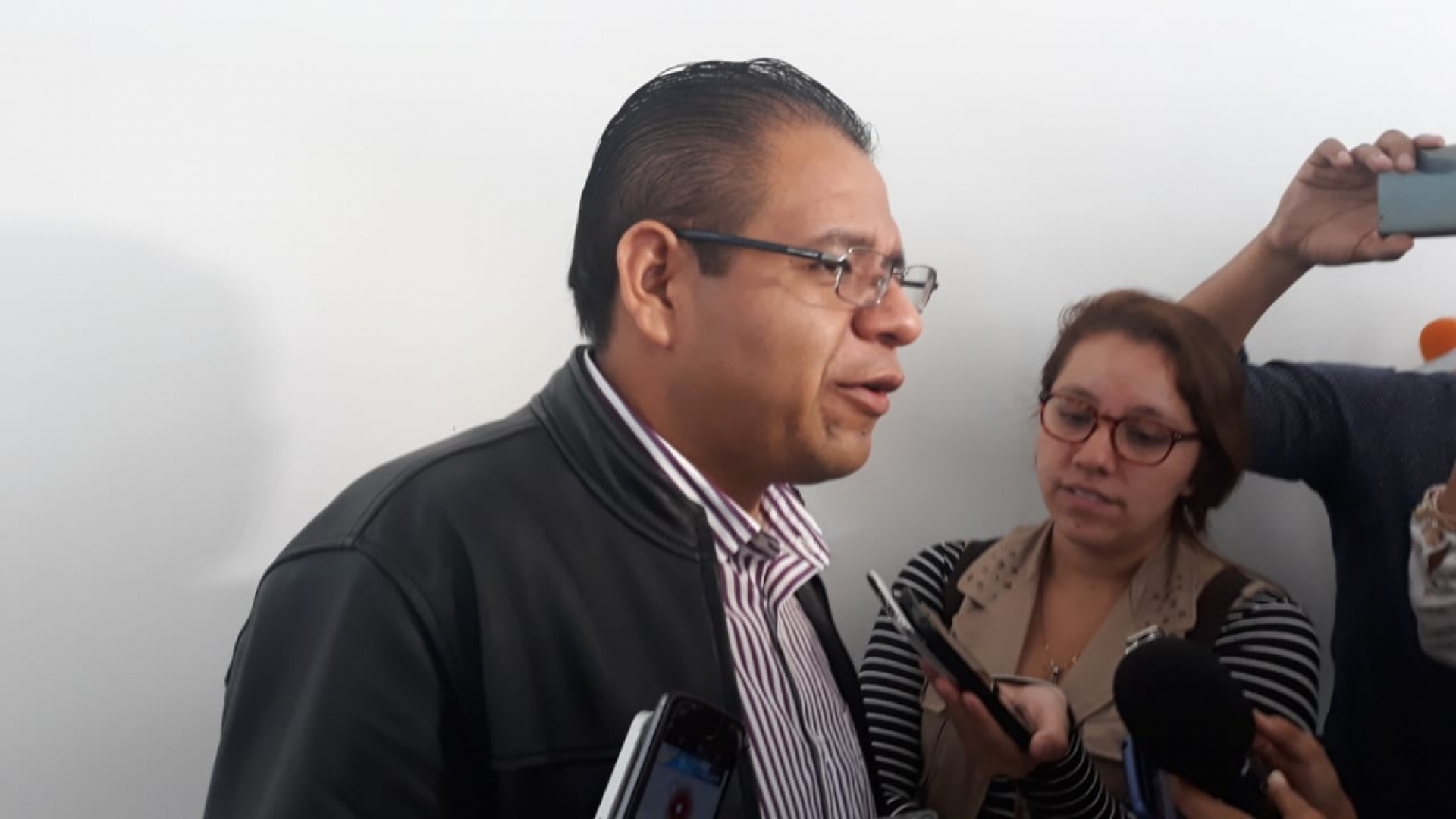 Señala diputado necesidad de que se desahoguen asuntos de la Comisión del Trabajo