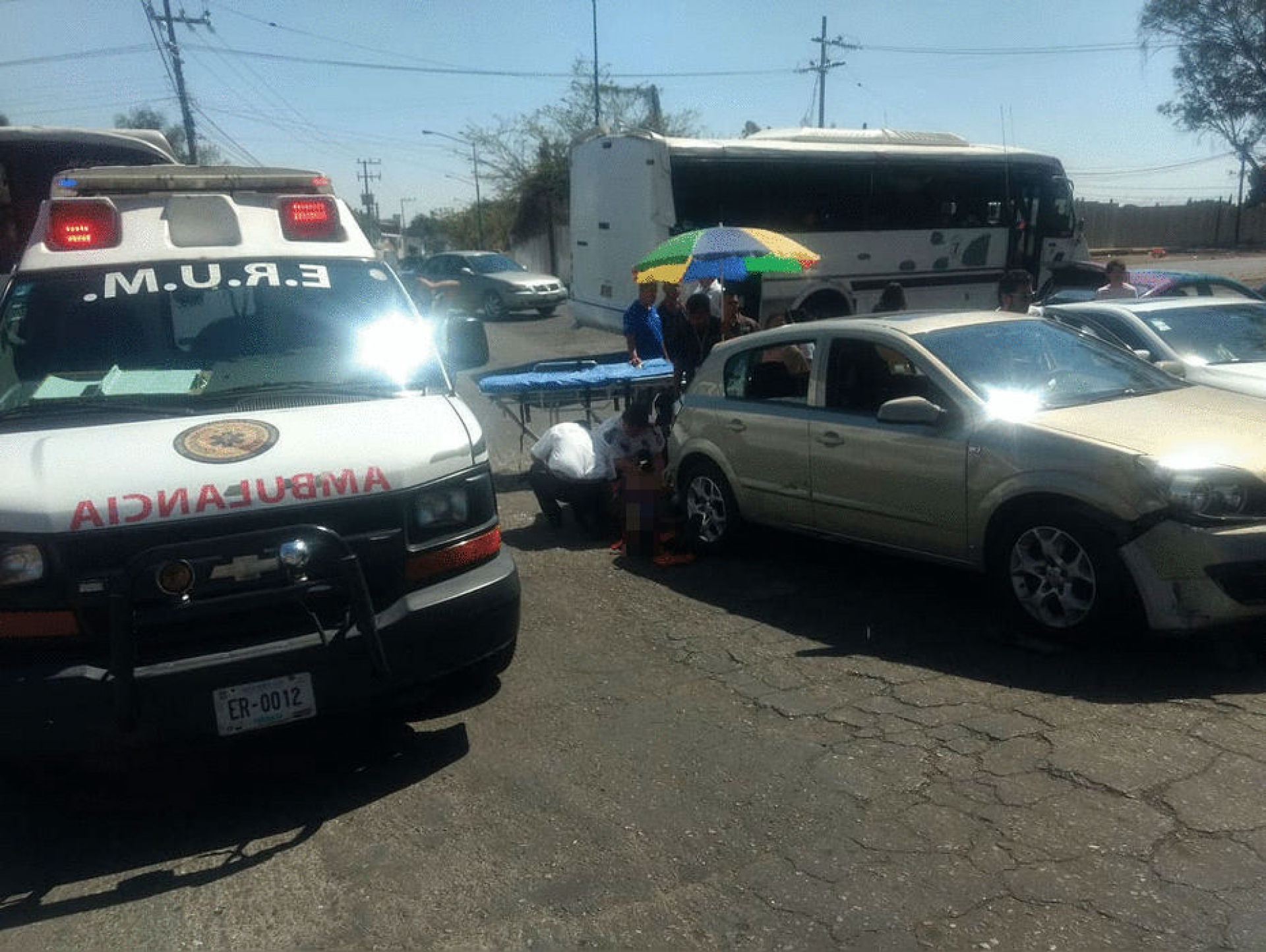 Arrollan a una mujer que se trasladaba en motocicleta, en Ocotepec