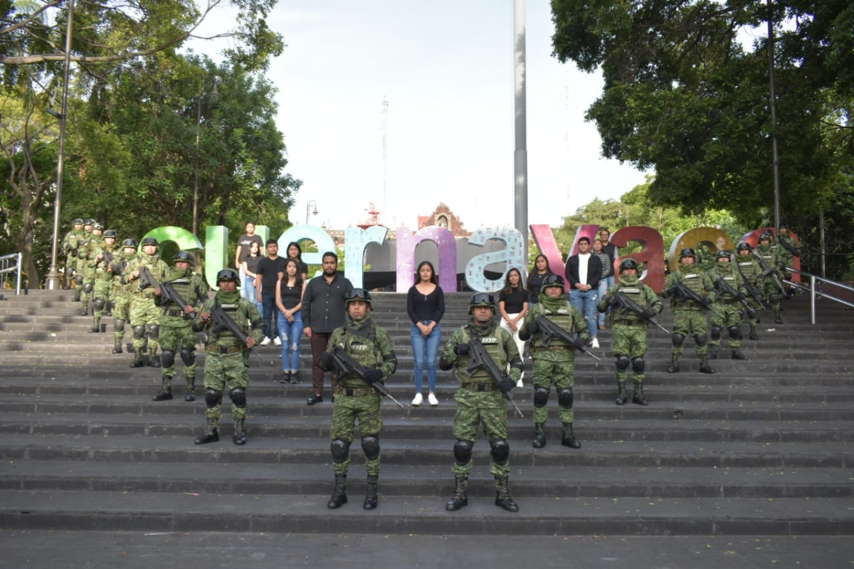 Interactúa personal del 21 Batallón de Infantería con miembros del Instituto de la Juventud