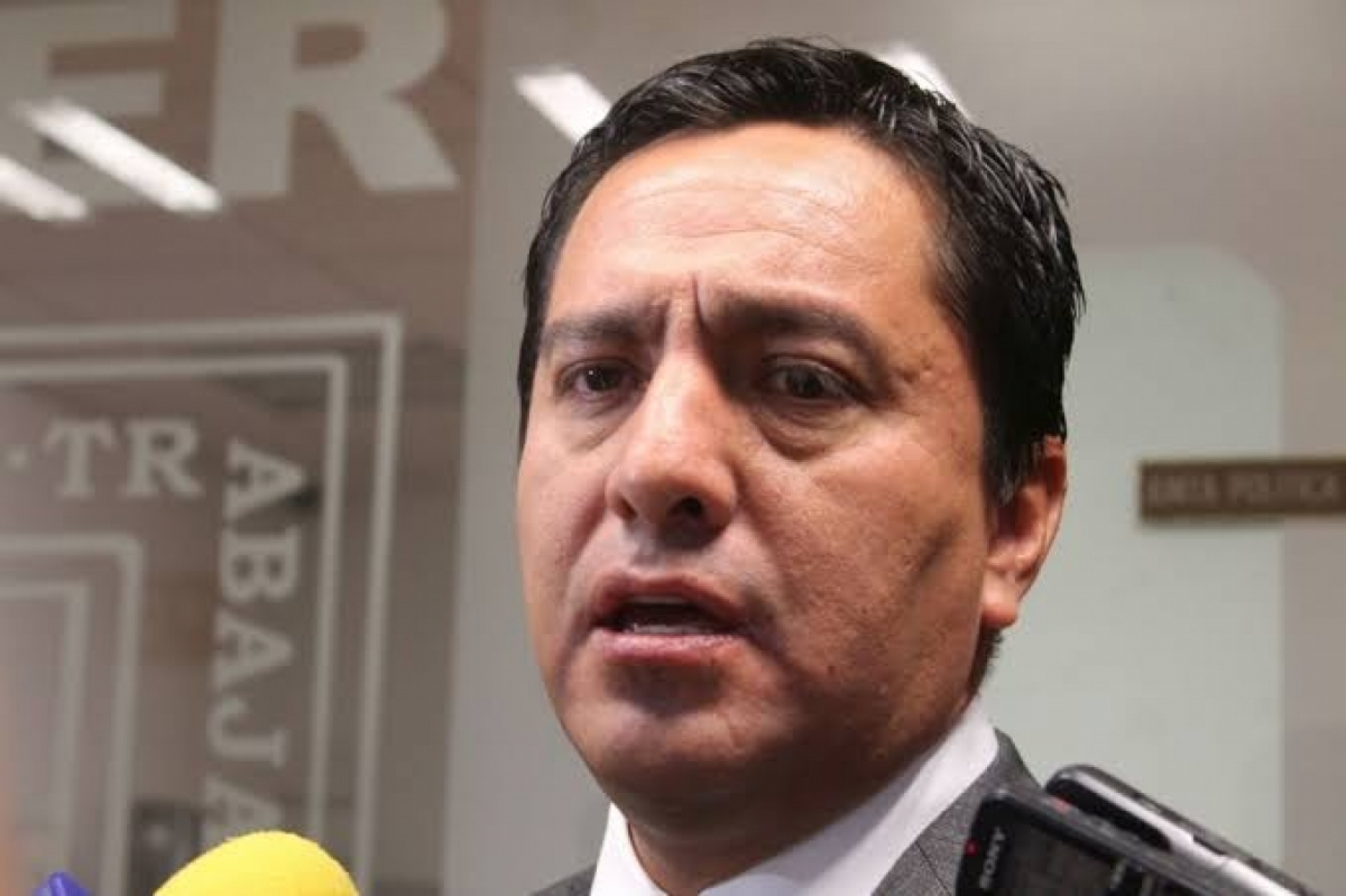 Renuncia Alberto Martínez a la presidencia del CDE del PRI en Morelos