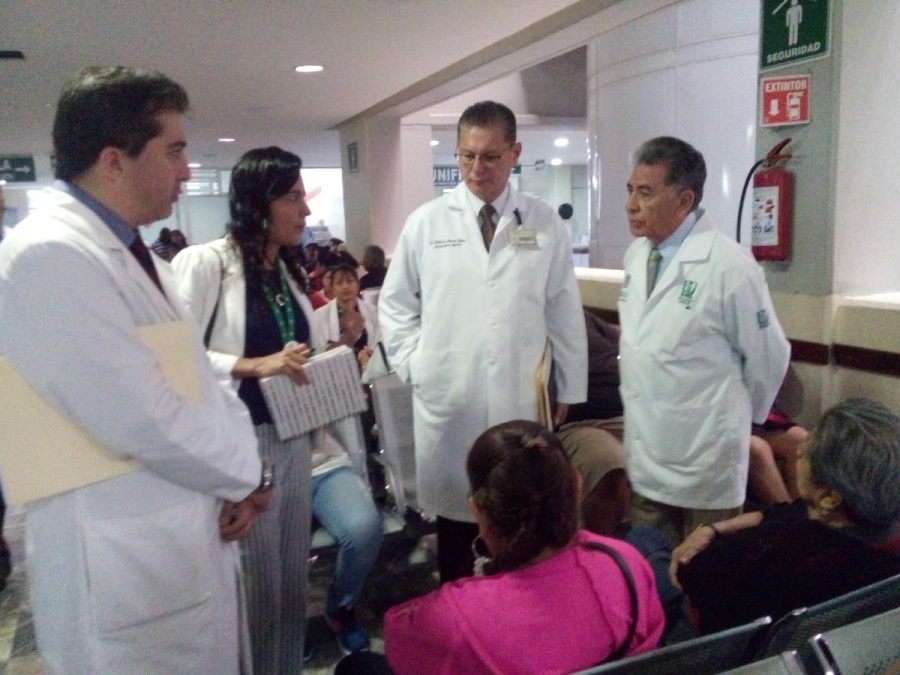 Supervisan autoridades del IMSS aplicación y funcionamiento del décalogo para fortalecer la atención médica