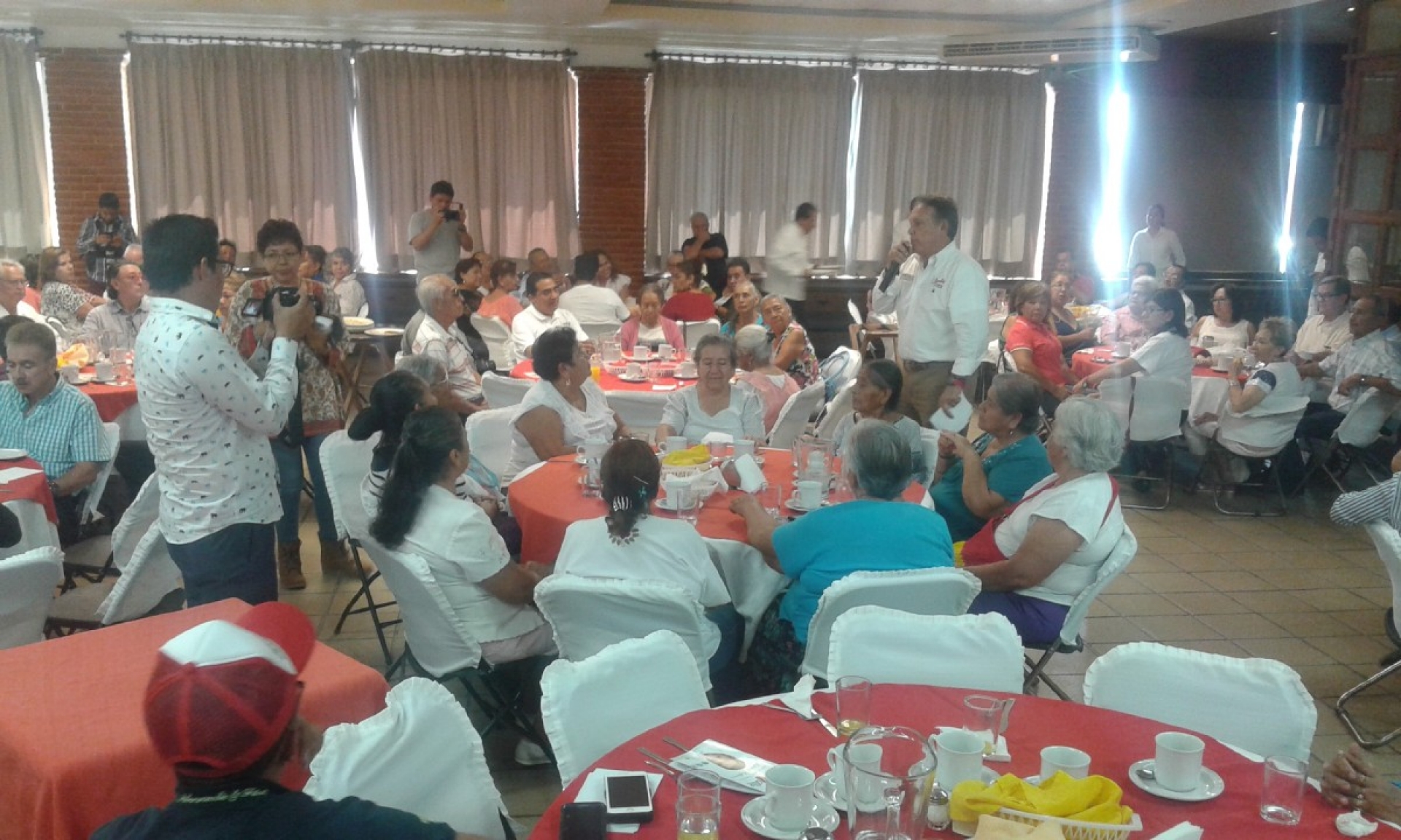 Jorge Meade promete atender las necesidades de las personas adultas de Morelos