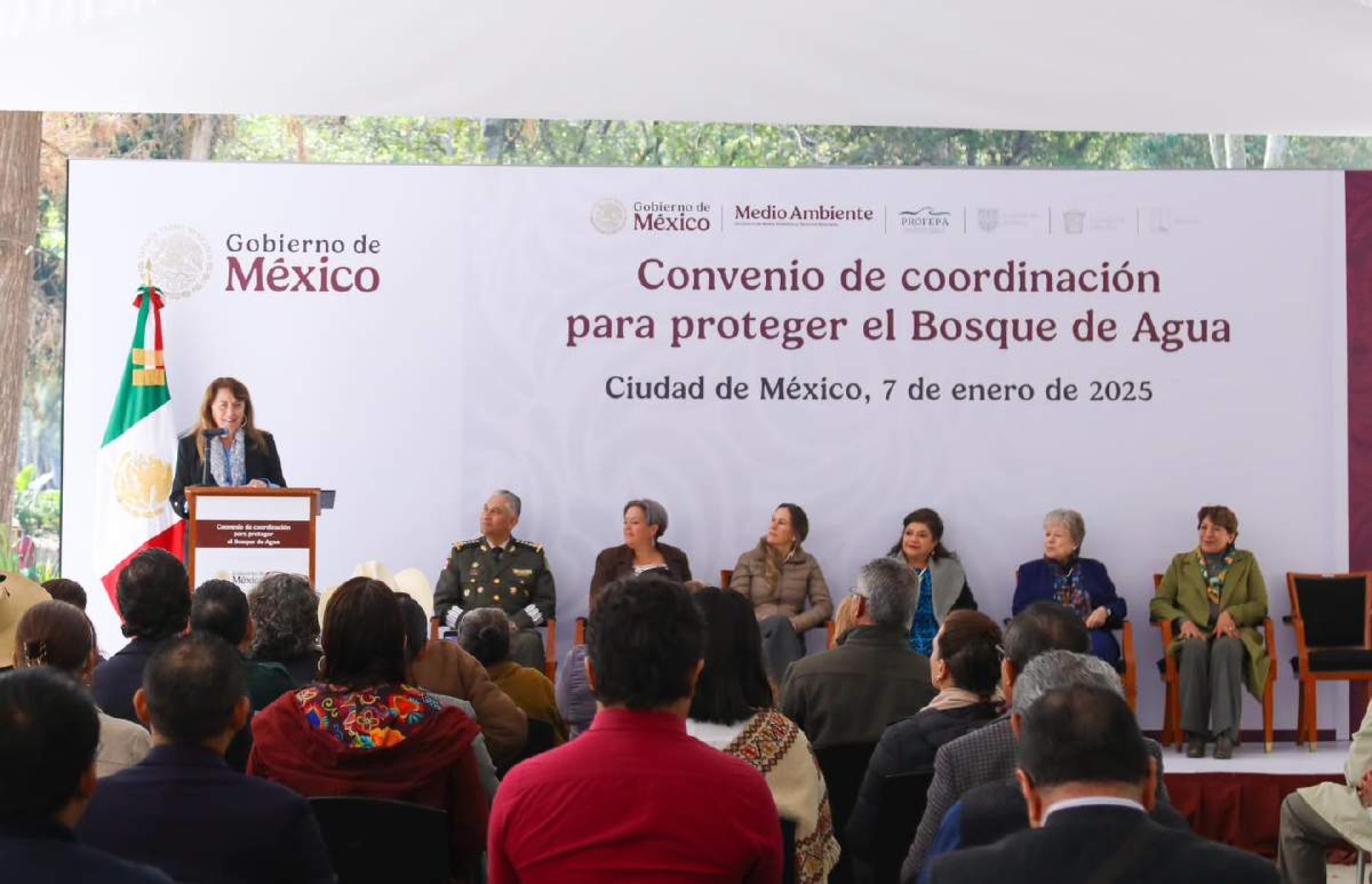 En Morelos, Cumbre del Bosque de Agua, en febrero
