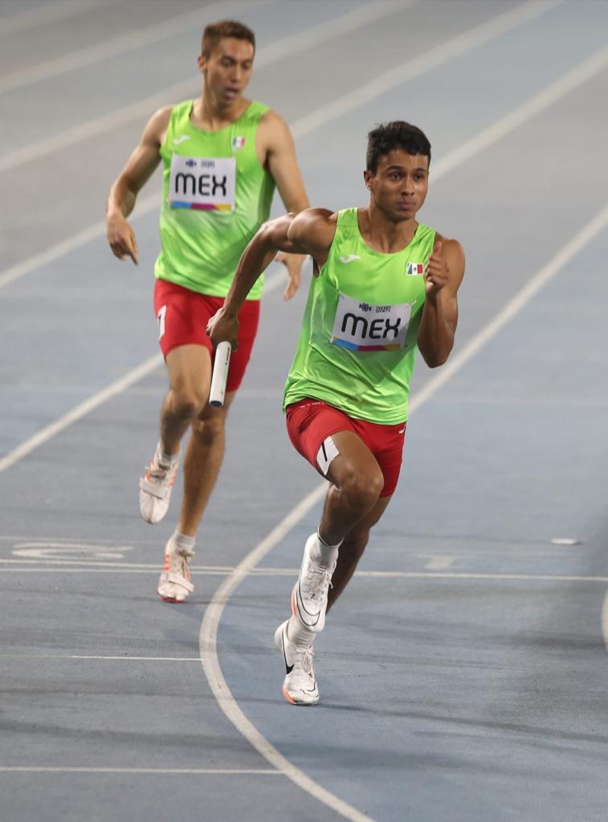 Luis Ferreiro consigue doble medalla en Cali