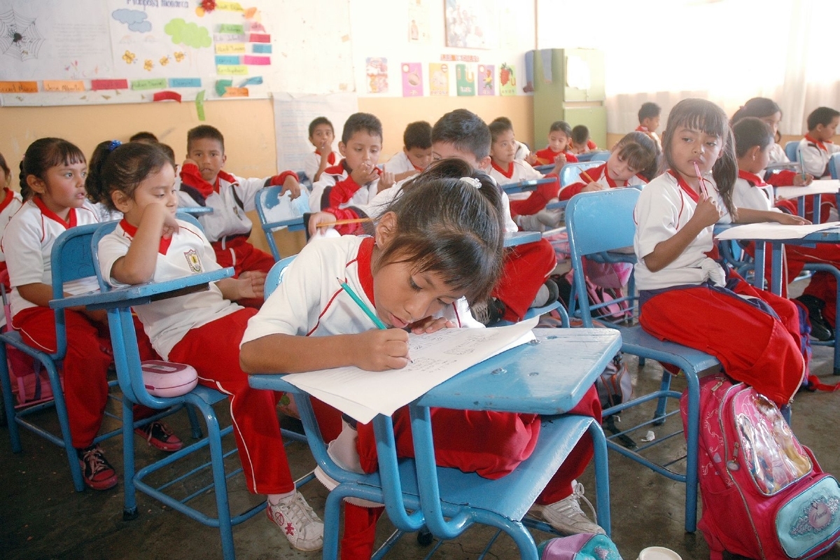 La SEP anuncia el cierre de escuelas en pequeñas comunidades