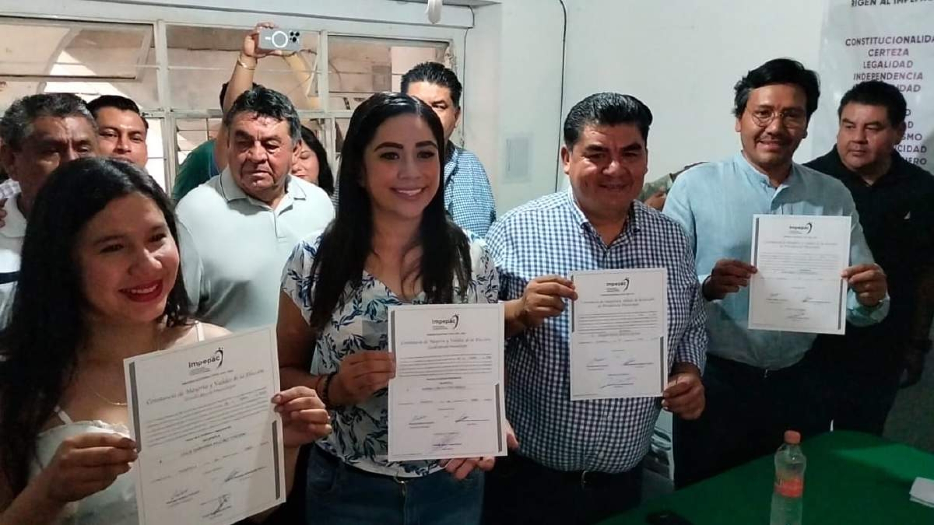 Recibe Heladio Sánchez Zavala constancia de mayoría