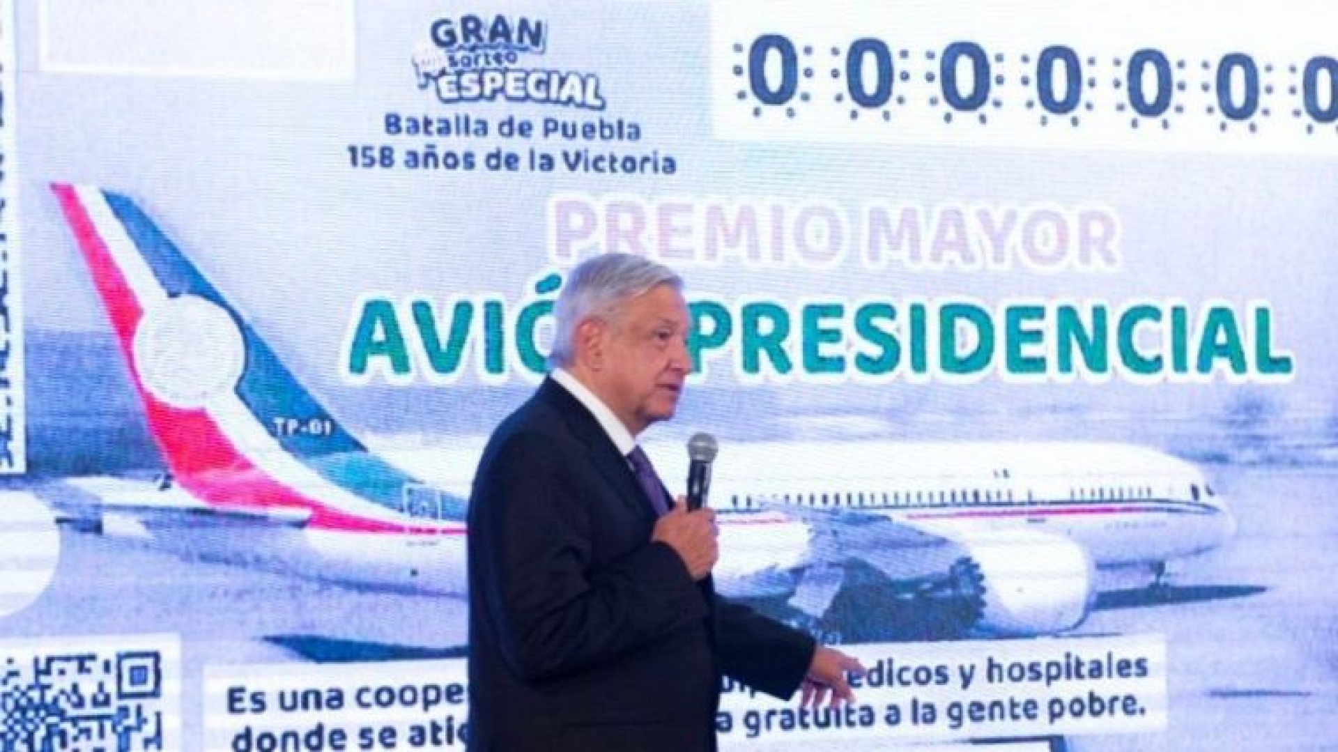 AMLO presenta diseño del ‘cachito’ de la rifa del avión presidencial