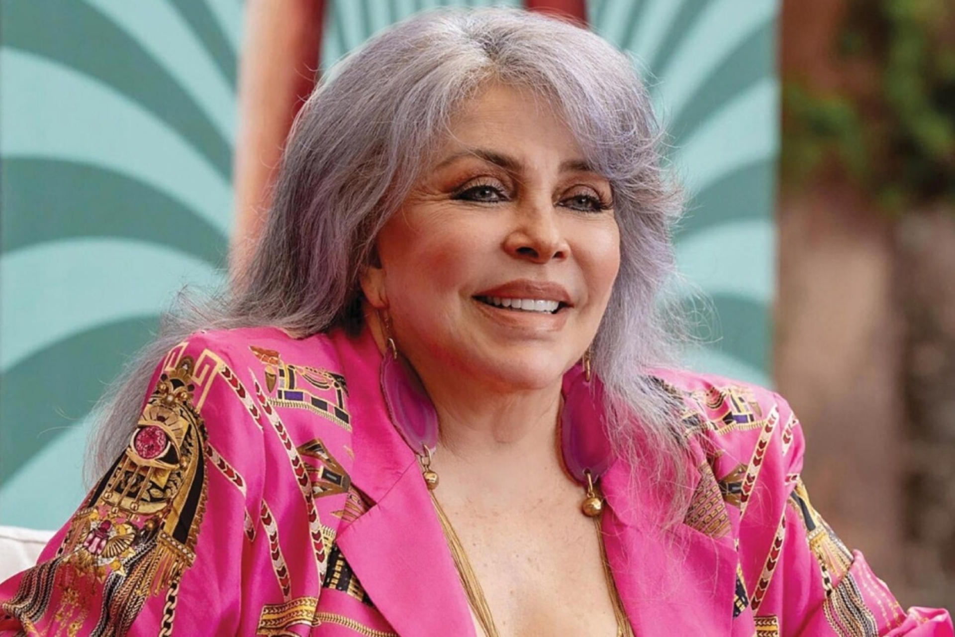 Verónica Castro es hospitalizada por secuelas del accidente que marcó su salud