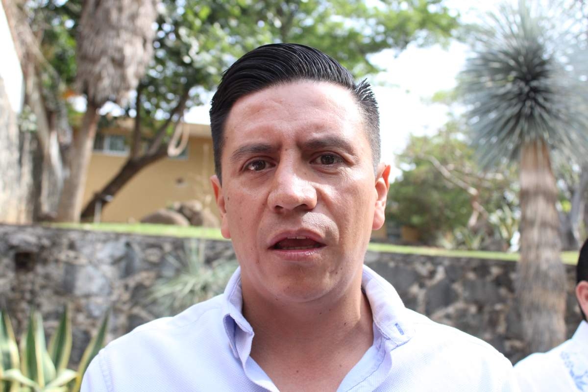 Llama Ulises Bravo a la unidad de los morenistas