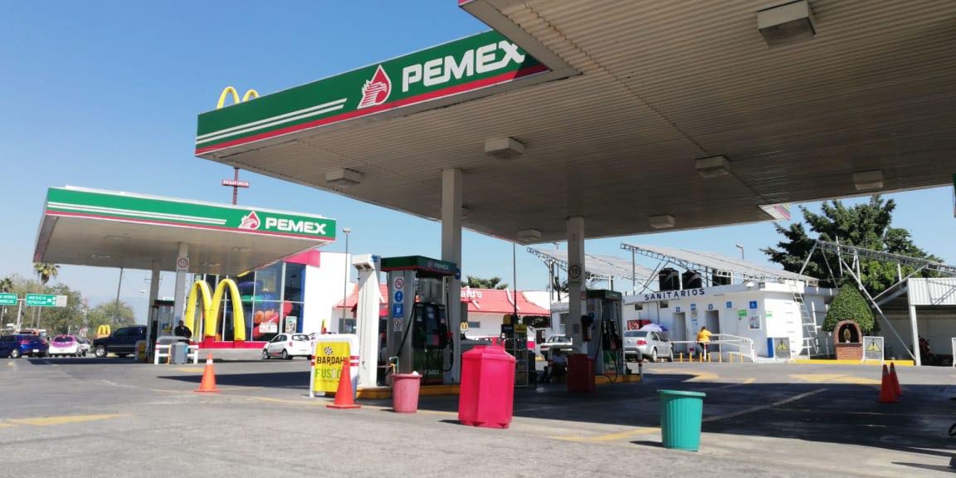 Más de la mitad de gasolineras, sin combustible