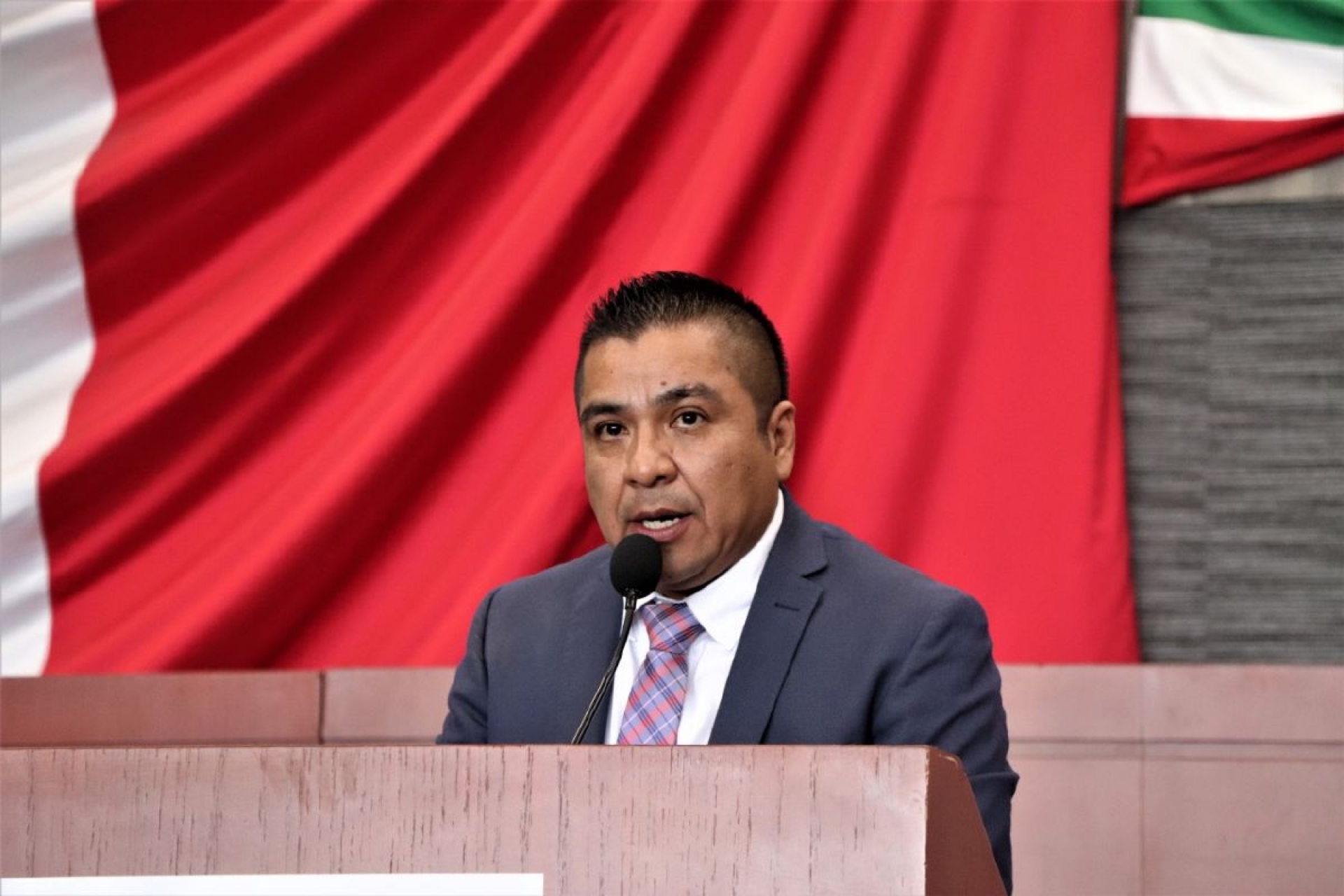 Presenta Alfonso de Jesús Sotelo iniciativa de ley para incluir protección civil como derecho humano