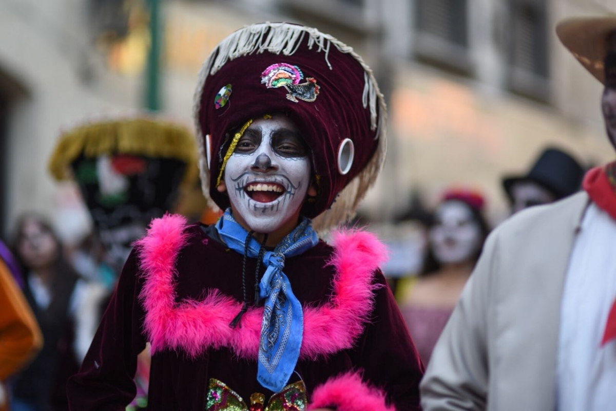 Vive Morelos colorido desfile de catrinas