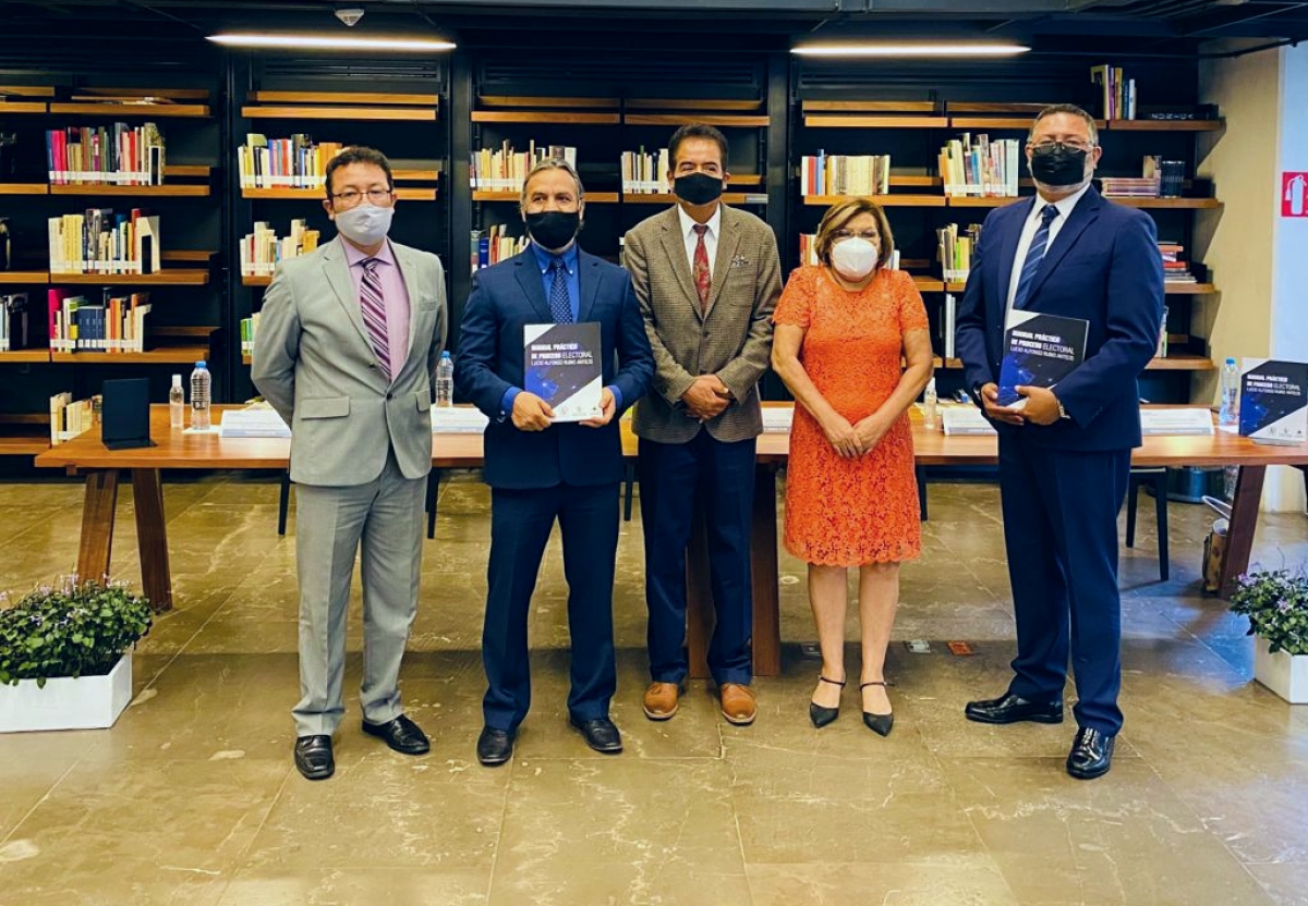 Presenta Escuela Judicial libro 'Manual práctico de proceso electoral'