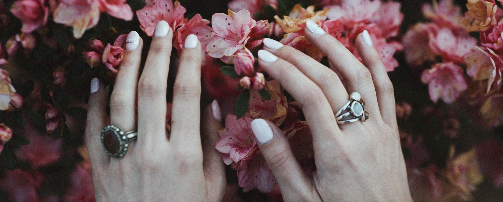 TENDENCIA: Los colores de esmalte que usarás en las uñas durante 2019