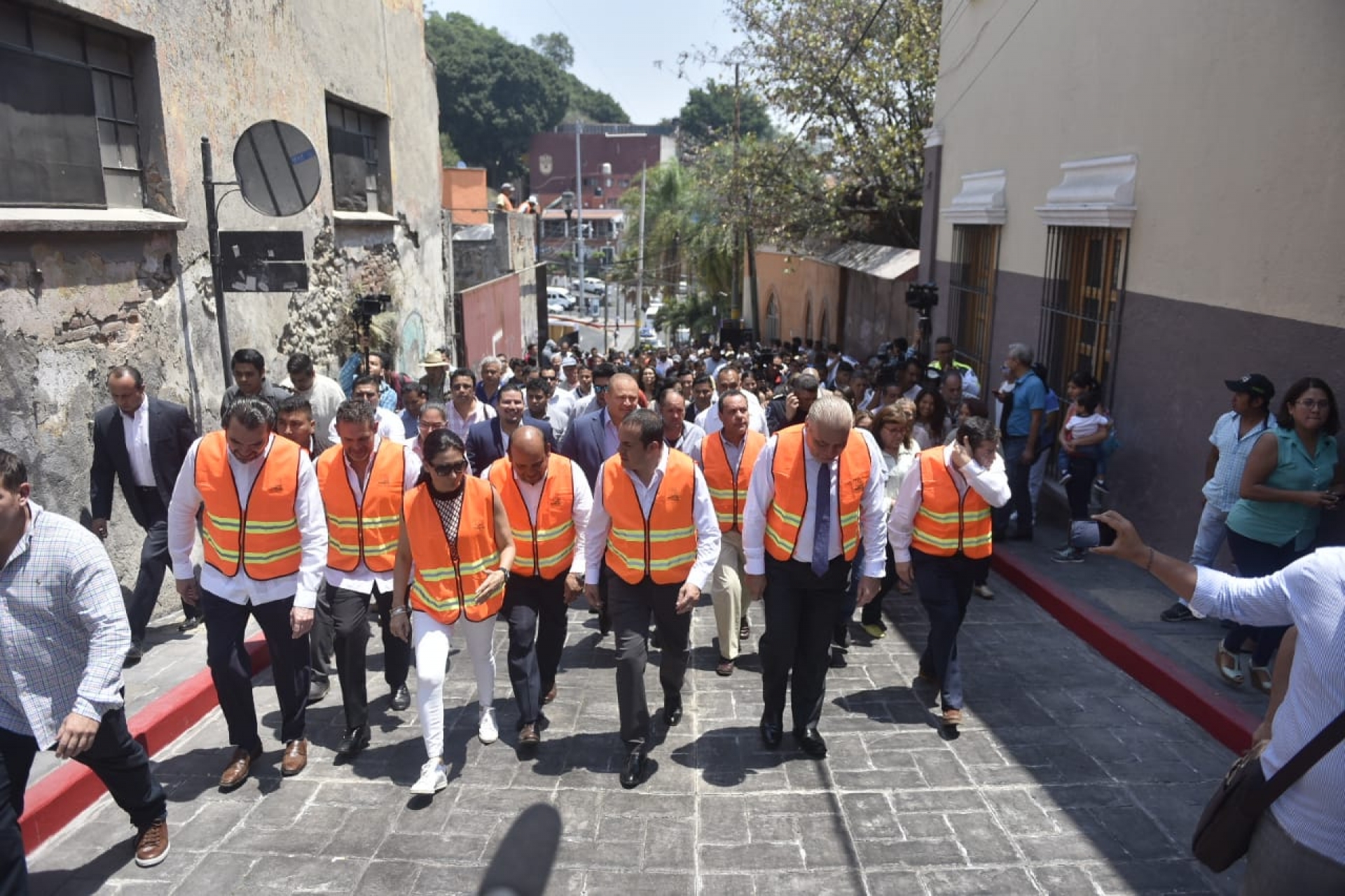 Inaugura CBB obras de remodelación de calles Morrow y Salazar