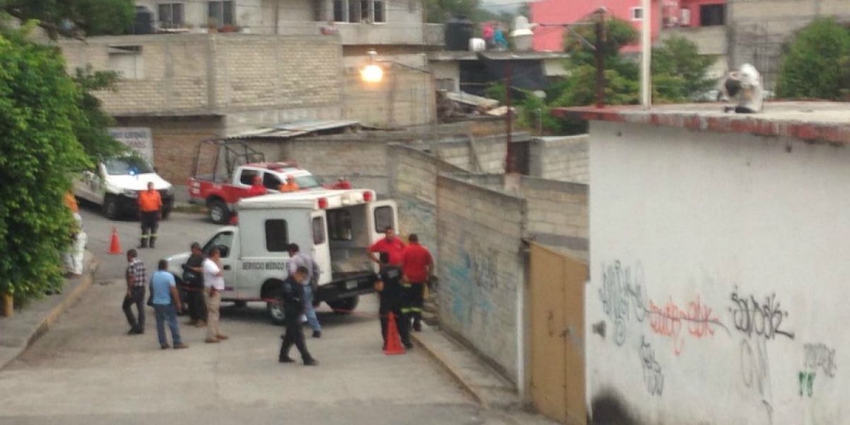 Hallan un cadáver embolsado en Temixco