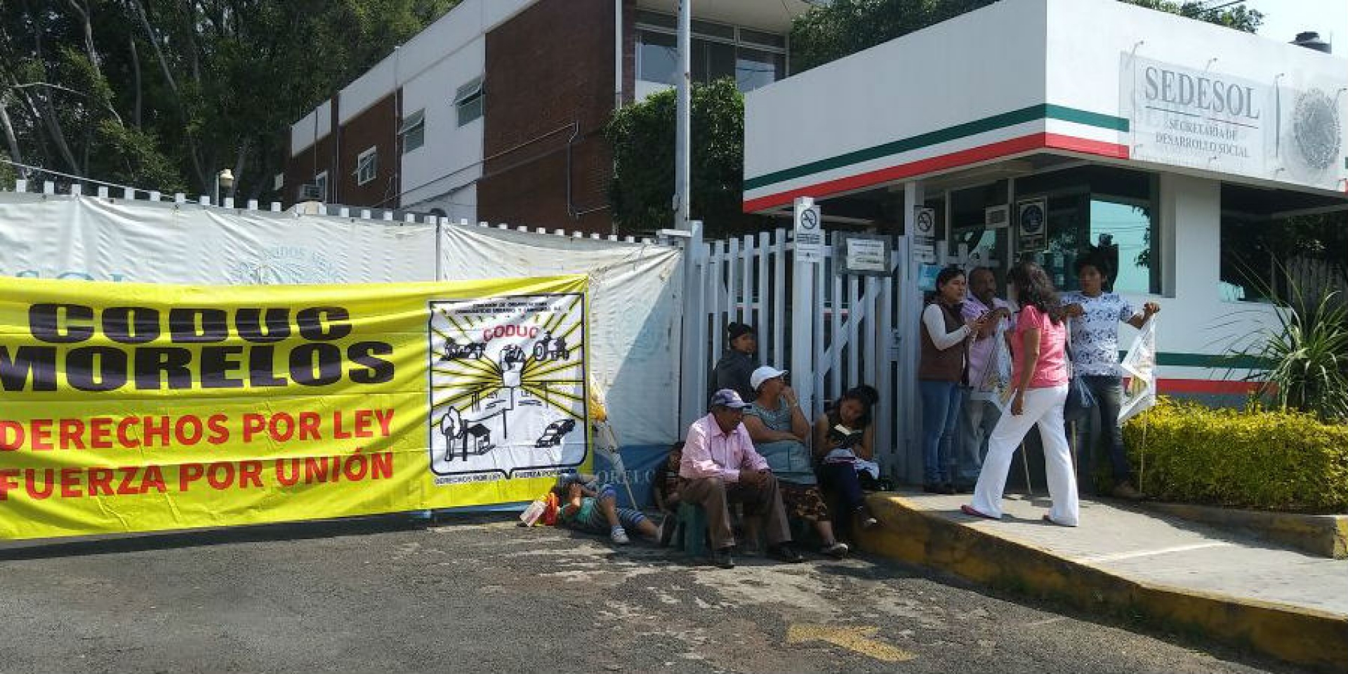 Toma Coalición de Organizaciones Urbanas y Campesinas delegación de la Sedesol