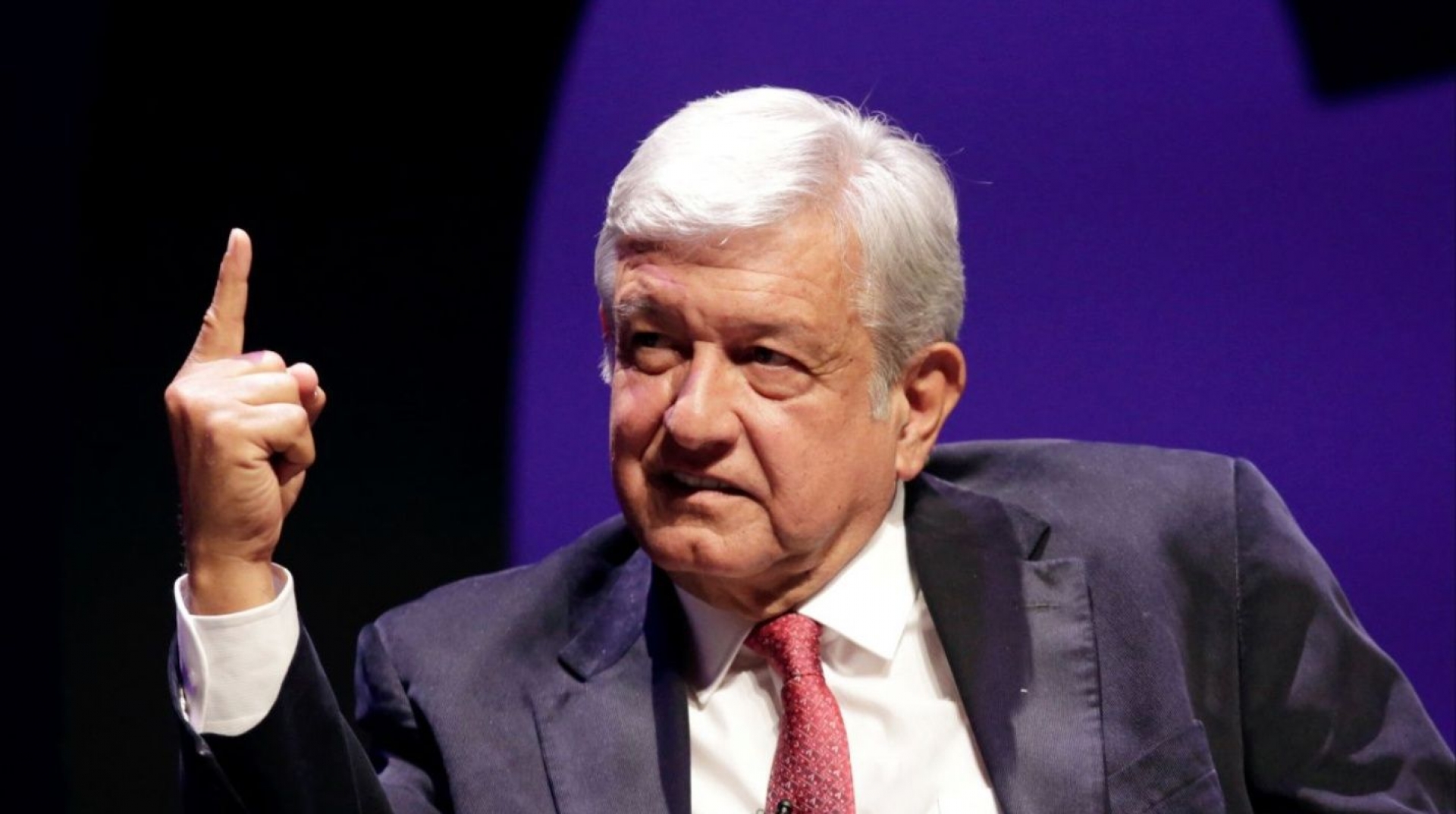 López Obrador, empresarios y Banxico proponen un plan para aumentar salarios
