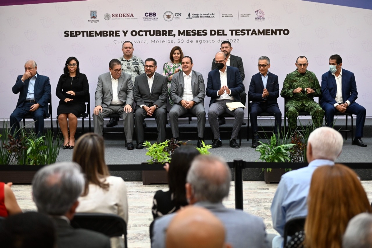 Firma Cuauhtémoc Blanco convenio con notarios para iniciar la campaña 'Septiembre y octubre, meses del testamento 2022'