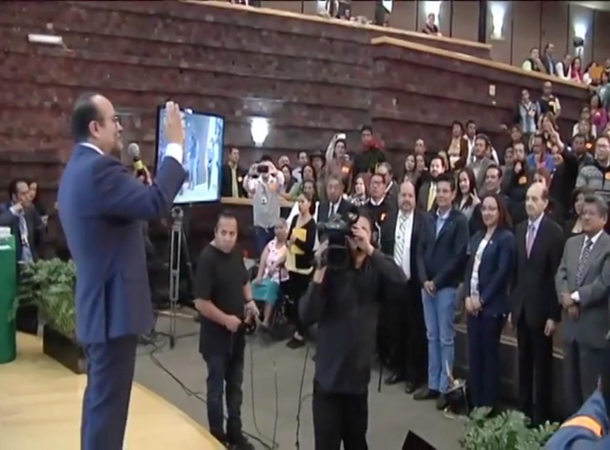 Diputados hacen el #MannequinChallenge