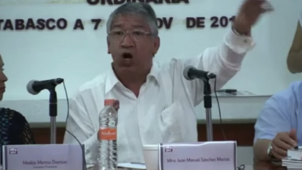 Que mujeres obtengan puestos por inteligencia, no por su "buen cuerpo": Magistrado