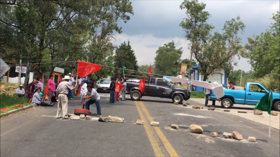 Bloquean habitantes de Jumiltepec carretera Yecapixtla-Ocuituco