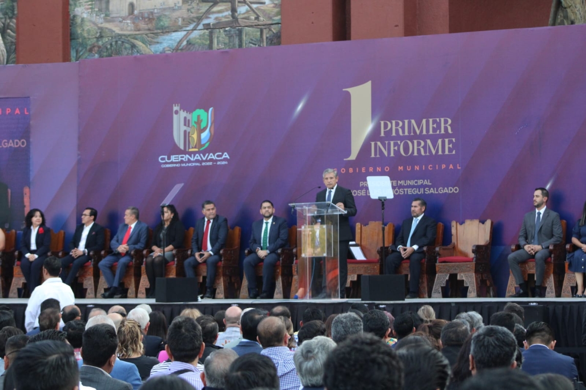 Primer informe de gobierno del alcalde de Cuernavaca, José Luis Urióstegui