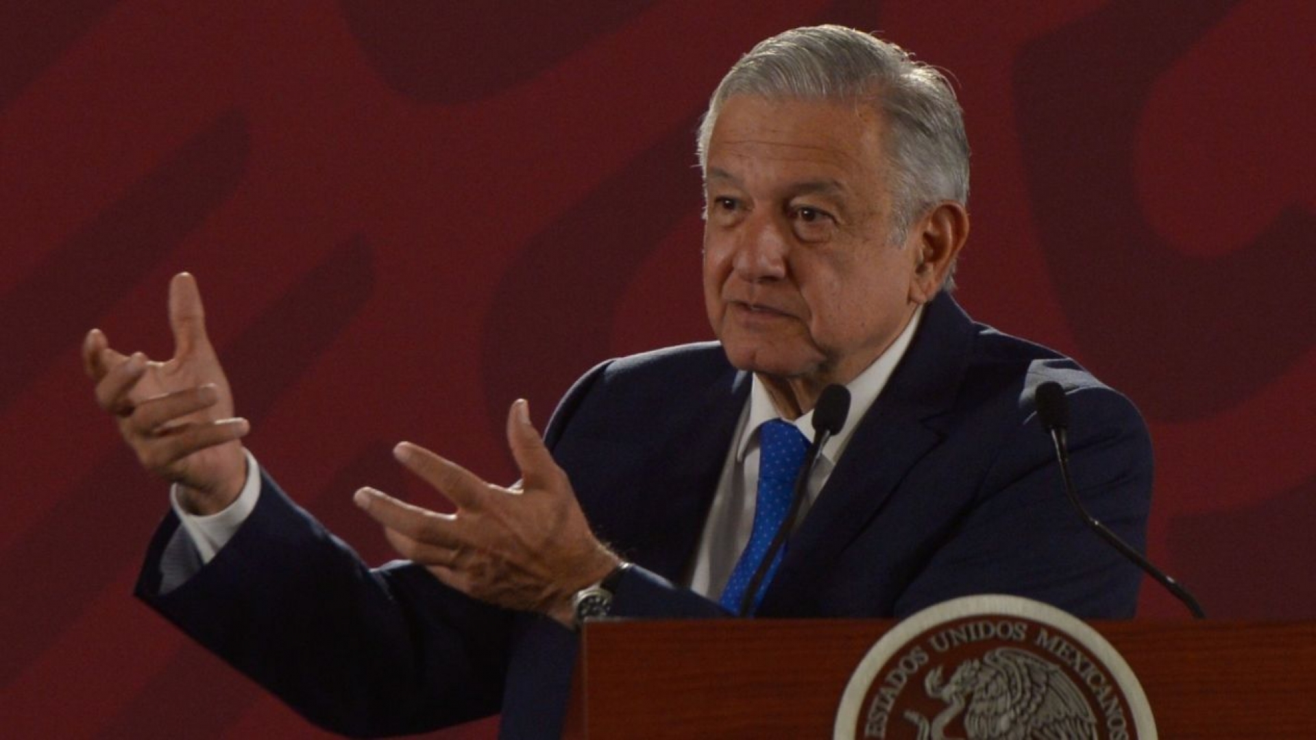 AMLO plantea escribir un libro sobre economía moral, su modelo económico