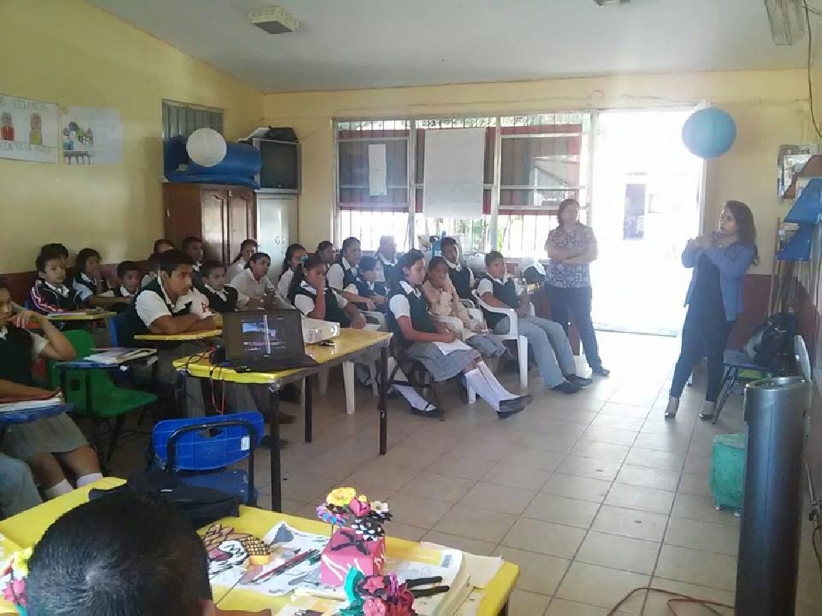 Imparten pláticas para prevenir  acoso escolar y la violencia en el noviazgo