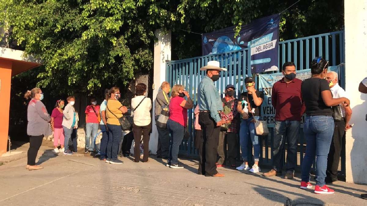 Vecinos de Infonavit Tetelcingo piden al SOAPSC frenar abusos