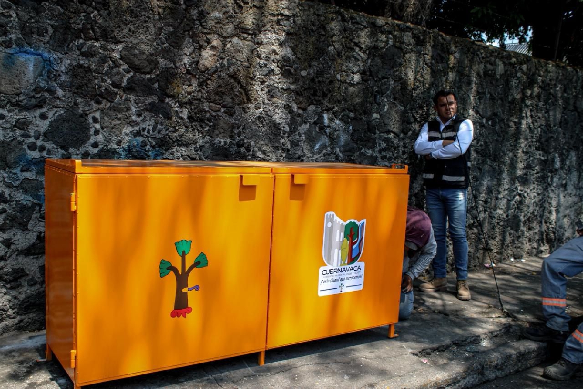Ayuntamiento de Cuernavaca instala contenedores de residuos en puntos estratégicos para fortalecer orden y limpieza urbana