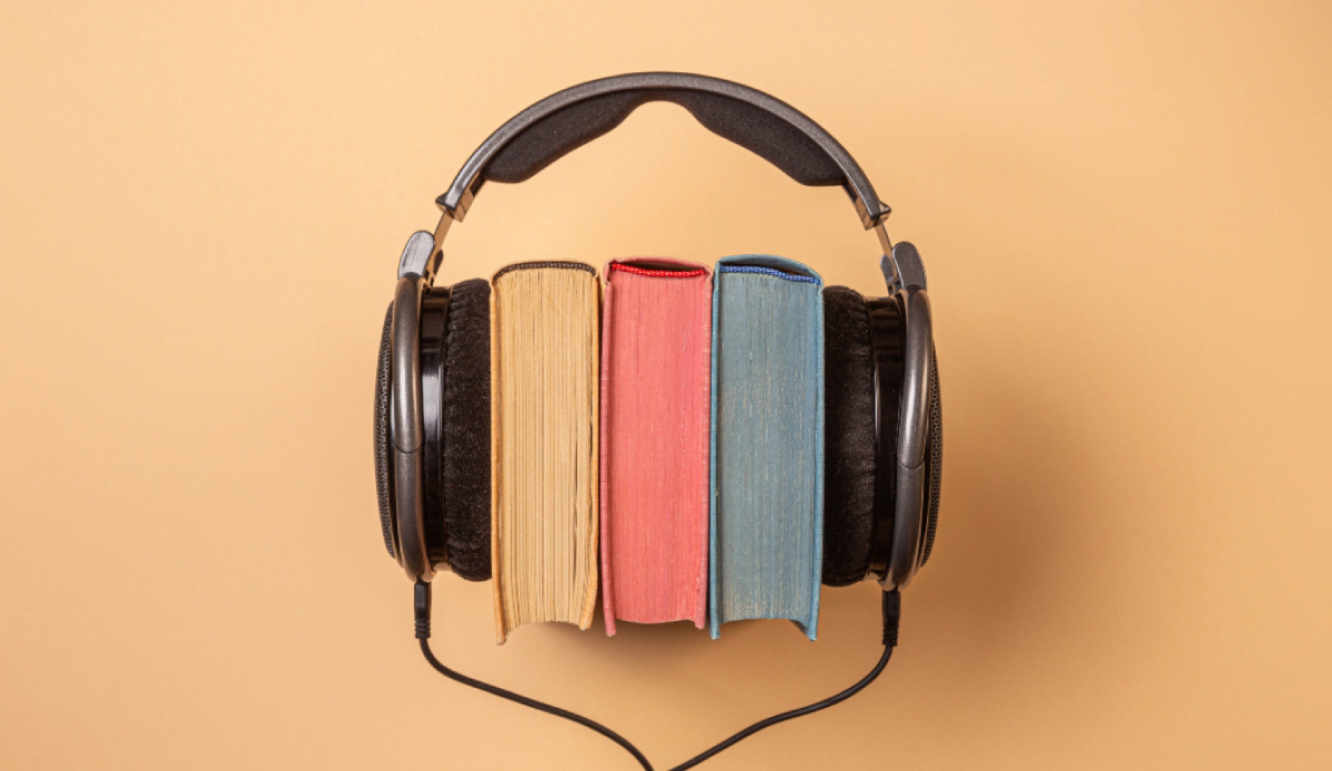 Las cinco mejores apps para disfrutar de audiolibros, resúmenes y lectura en voz alta