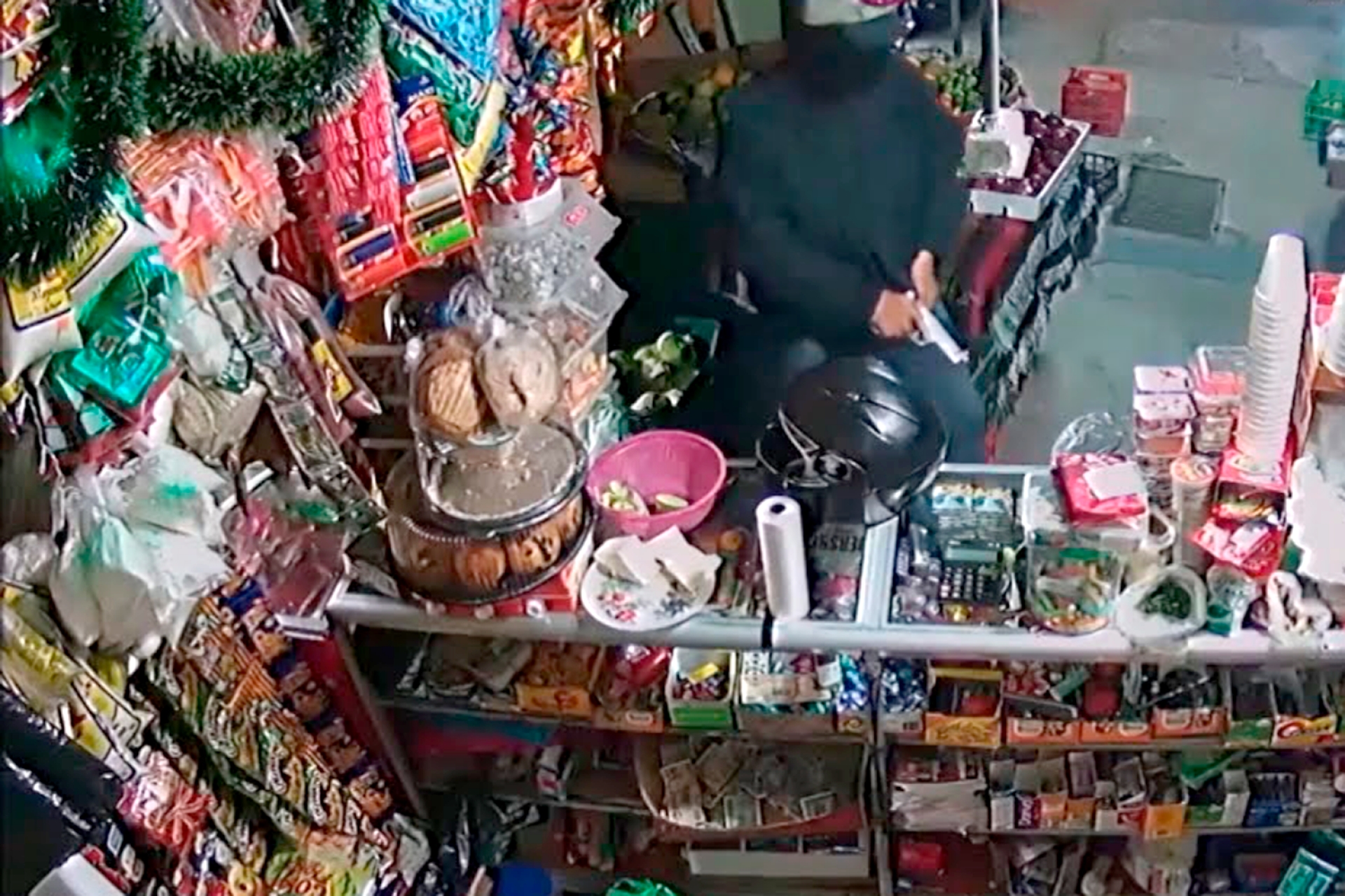 En diez minutos, asaltaron dos tiendas en Jiutepec