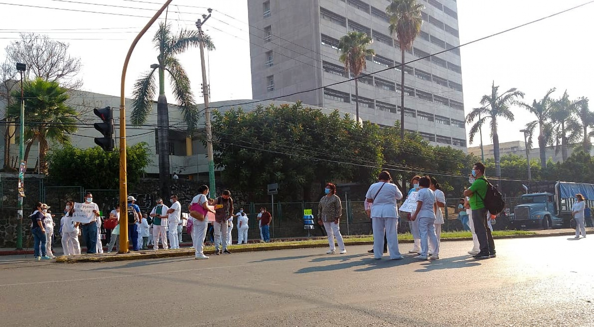 Demanda personal de enfermería del IMSS equipos de protección personal