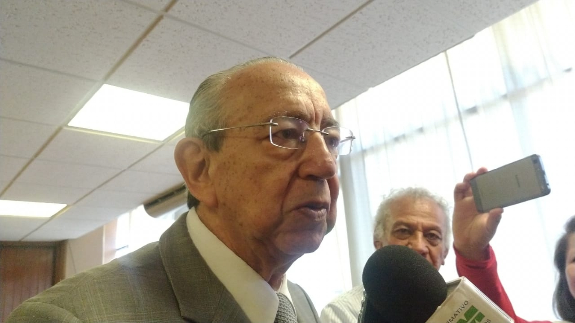 Gobierno seguirá apoyando a la UAEM como mediador ante la federación: Educación