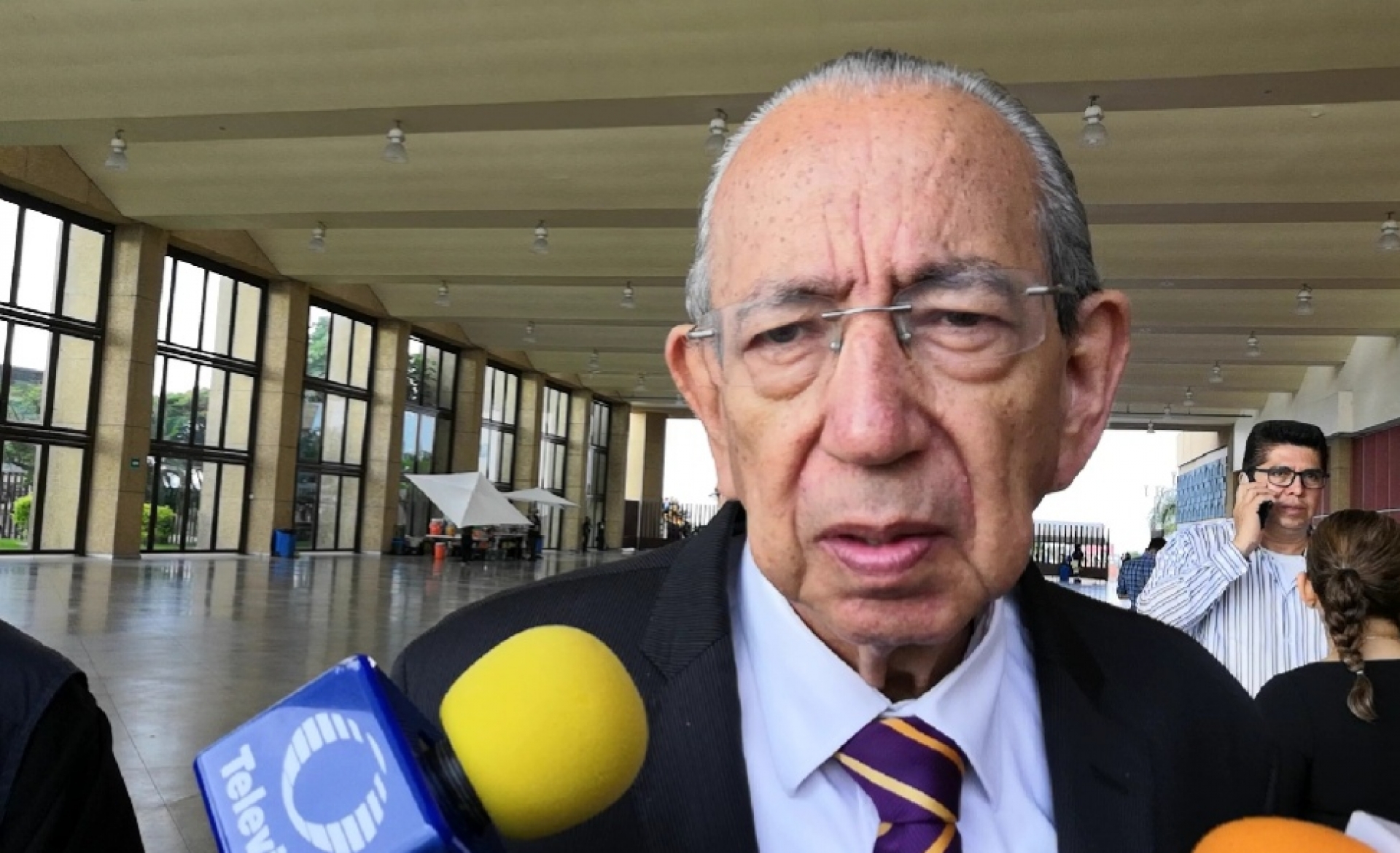 Sigue en estudio la posibilidad de poner en marcha el 'operativo mochila': Educación