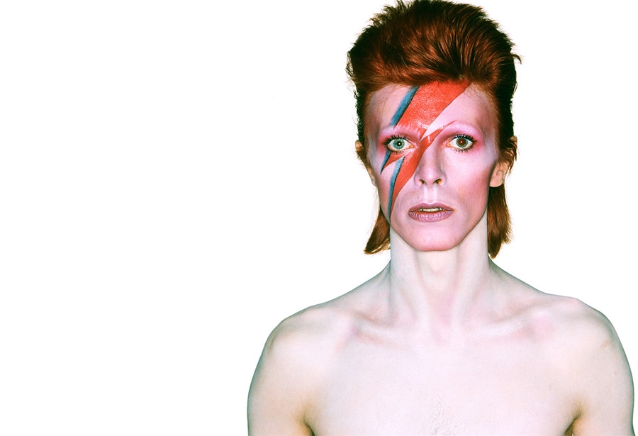 David Bowie se retira de los conciertos