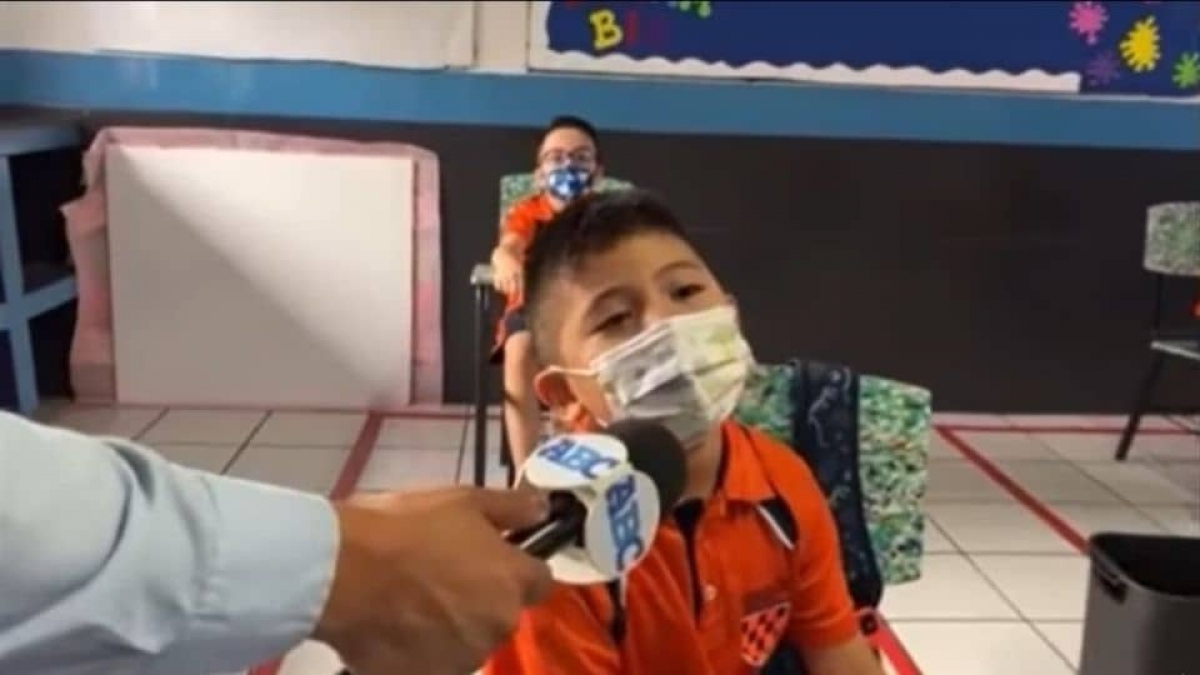 “Estos no son mis amigos”: Niño se hace viral por ser sincero